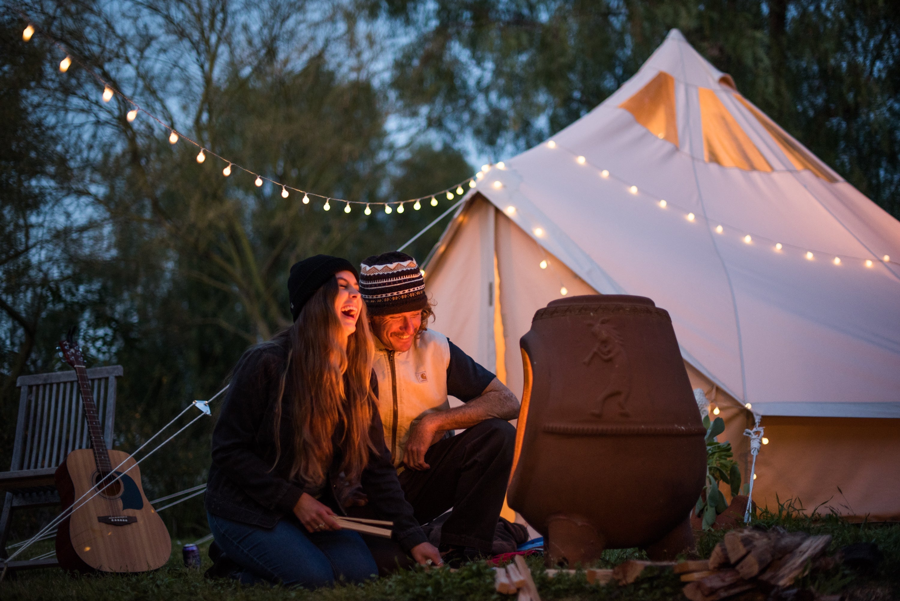 Scaling Your Outdoor Hospitality Business: Wholesale B2B Partnerships & Equipment Sourcing