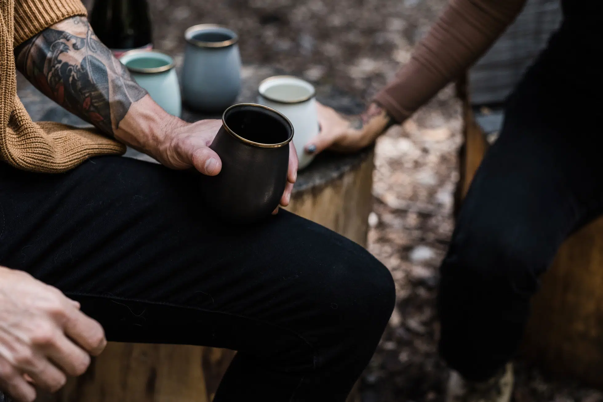 Enamel Tumbler Charcoal Lifestyle